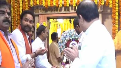 భాగ్యలక్ష్మి ఆలయంలో పూజలు: నేడు బీజేపీ అధ్యక్ష బాధ్యతలు చేపట్టనున్న కిషన్ రెడ్డి