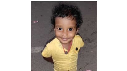 ഇരട്ടസഹോദരനൊപ്പം കളിക്കുന്നതിനിടെ ബാൽക്കണിയിൽ നിന്ന് വീണു; 4 വയസ്സുകാരന് ദാരുണാന്ത്യം 