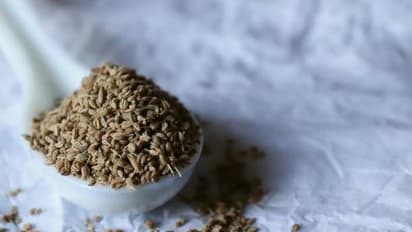 Health Tips : സ്കിൻ ഭംഗിയാക്കാനും ദഹനത്തിനും അസിഡിറ്റി അകറ്റാനുമെല്ലാം ദിവസവും ഇത് കുടിച്ചുനോക്കൂ...