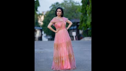 హీరోయిన్ సదా అన్నం తింటుందా అందం తింటుందా... నేలకొచ్చిన చందమామలా ఉంది!