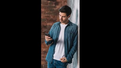 கணவர் இதை எல்லாம் செய்தால், மனைவியை ஏமாற்றுகிறார் என்று அர்த்தம்..