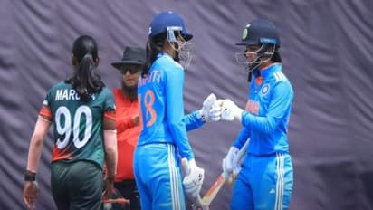 டிராவில் முடிந்த கடைசி ஒரு நாள் போட்டி: ஒரு ரன்னில் தொடரை கோட்டை விட்ட இந்திய மகளிர் அணி!