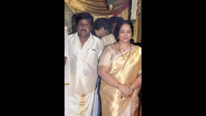 டைவர்ஸ் ஆனாலும்.. அவரை இன்னும் லவ் பண்ணிட்டு தான் இருக்கேன்! ராமராஜன் மீதான தீராக்காதல் பற்றி மனம்திறந்த நளினி