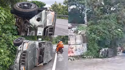 നൊട്ടമല വളവിൽ സുരക്ഷാ ഭിത്തിയും തകർത്ത് ബൊലേറോ താഴേക്ക് മറിഞ്ഞു, അഞ്ച് പേർക്ക് പരിക്ക്