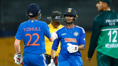 അംപയറിംഗ് ഇന്ത്യ എയ്ക്ക് പണി തന്നു; എമേര്ജിംഗ് ഏഷ്യാ കപ്പ് കിരീടം ഉയര്ത്തി പാക് എ