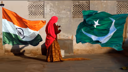 ഇന്ത്യ തളരില്ല, പാകിസ്ഥാൻ തകർന്നേക്കും; ഇരു രാജ്യങ്ങളുടെയും സമ്പദ്‌വ്യവസ്ഥയെ കുറിച്ച് റിപ്പോർട്ടുമായി മൂഡീസ് 