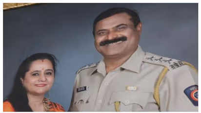 ഭാര്യയെയും സഹോദര പുത്രനെയും വെടിവെച്ച് കൊലപ്പെടുത്തി എസിപി ആത്മഹത്യ ചെയ്തു 