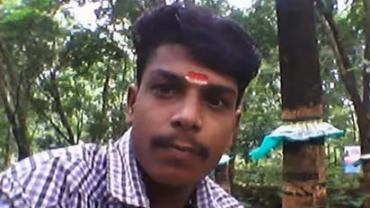 പത്തനംതിട്ടയിൽ വീടിനുള്ളിൽ യുവാവിനെ കൊല്ലപ്പെട്ട നിലയിൽ കണ്ടെത്തി