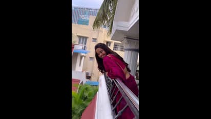 పింక్ శారీలో 'రంగస్థలం' బ్యూటీ, కుందనపు బొమ్మలా ఫోజులు.. నడుము మడతలు చూపిస్తూ కుర్రాళ్ళకి గాలం 