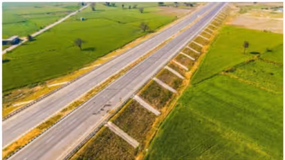 മഹാനഗരങ്ങള് തമ്മിലുള്ള ദൂരം നേര്പകുതിയാക്കും 'കേന്ദ്രമാജിക്ക്' വീണ്ടും, പുതിയ പേരിലൊരു സൂപ്പര് റോഡുകൂടി!