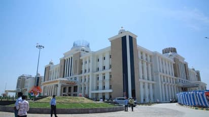 ಚಿಕ್ಕಬಳ್ಳಾಪುರ ವೈದ್ಯಕೀಯ ಕಾಲೇಜಿಗೆ ‘ರಾಜಕೀಯ ಗ್ರಹಣ’: ಕಾಮಗಾರಿ ಇನ್ನೂ ಅಪೂರ್ಣ