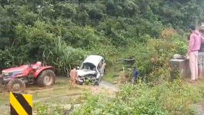 ಚಿಕ್ಕಮಗಳೂರು ಜಿಲ್ಲೆಯಲ್ಲಿ ಇಂದು ಕೂಡ ವರುಣಾರ್ಭಟ: ಭೂಕುಸಿತ, ಕಾರು ಪಲ್ಟಿ