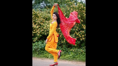 ‘అచ్చం సమంతలా ఉన్నావ్’.. జబర్దస్త్ వర్ష లేటెస్ట్ ఫొటోషూట్ కు ఫ్యాన్స్ ఫిదా.. బ్యూటీఫుల్ పిక్స్ 