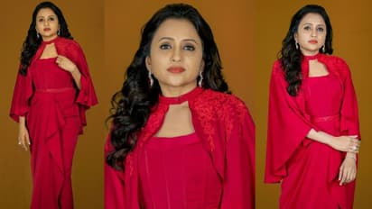 చివరికి సుమ కూడా తగ్గడం లేదుగా... బుల్లితెర మహారాణిని ఇంత గ్లామరస్ గా ఎప్పుడు చూసి ఉండరు!