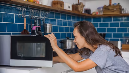 Here are 7 smart ways to cook using a microwave
