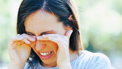 Conjunctivitis Disease: বাড়ছে কনজেক্টিভাইটিস! কোন কোন উপায় চিকিৎসকরা অবলম্বন করতে বলছেন? দেখে নিন