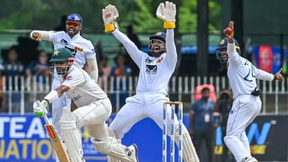 എങ്ങനെ സംഭവിച്ചു? ബാബര് അസമിന്റെ വെറൈറ്റി ഷോട്ടിനെ ചൊല്ലി ആരാധകര് തമ്മിലടി- വീഡിയോ