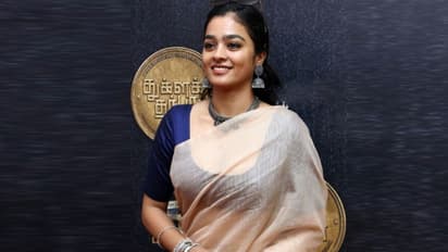 பிரபல ஸ்டாண்ட் அப் காமெடியன் உடன் விக்ரம் பட நடிகை காயத்ரி காதல்?