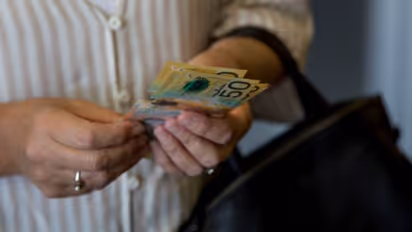 Saudi Arabia offers highest salaries for expats in world; Report