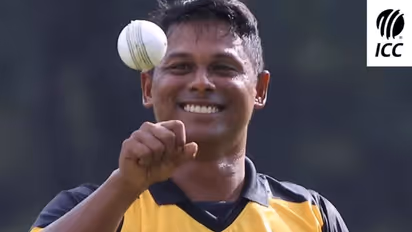 ദീപക് ചാഹറും അജാന്ത മെന്ഡിസുമൊക്കെ പിന്നിലായി, ടി20 ക്രിക്കറ്റില് ലോക റെക്കോര്ഡുമായി മലേഷ്യന് ബൗളര്