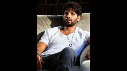 ರಾಜ್ಕುಮಾರ್ ಮಗಳು ವಾಸ್ತವಿಕ್ತಾ ವಿರುದ್ಧ FIR ದಾಖಲಿಸಿದ್ದ ನಟ ಶಾಹಿದ್ ಕಪೂರ್!