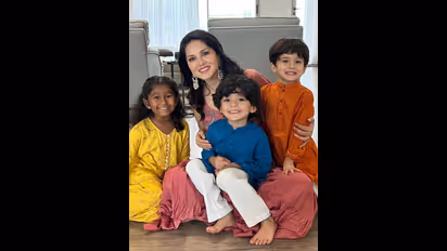 పిల్లలు ఎప్పుడూ సంతోషంగా పెరగాలంటే పేరెంట్స్ ఏం చేయాలి..?