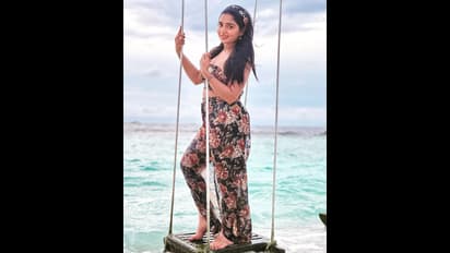 என்ன சிம்ரன் இதெல்லாம்.? பிகினி உடையில் போஸ்ட் போட்ட 96 பட நடிகை கௌரி கிஷன்.. ஷாக்கான ரசிகர்கள்!