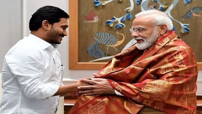 PM Modi Amaravati:  ప్రధాని మోదీ సభకు వైఎస్‌ జగన్‌ రావడం ఫిక్స్‌.. జై అమరావతి అనబోతున్నారా? 