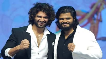 అన్న విజయ్ దేవరకొండ రికార్డుని బద్దలు కొట్టిన తమ్ముడు ఆనంద్ దేవరకొండ..