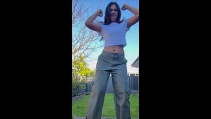 సన్నని నడుము.. నాభీ చూపిస్తూ అరియానా రచ్చ.. ట్రెండీ వేర్ లో ‘బిగ్ బాస్’ బ్యూటీ స్టన్నింగ్ లుక్