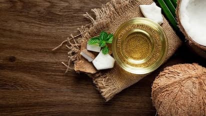 5 Skin benefits of Coconut Oil daily