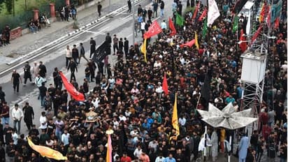 మొహర్రం ఊరేగింపులో అపశృతి.. కరెంట్ షాక్ తో నలుగురు మృతి...