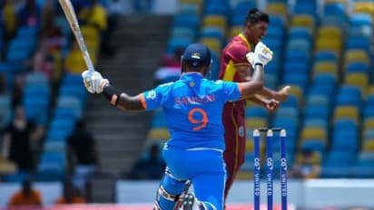 'സഞ്ജു സാംസണ് ഇലവനില് വരാന് ഈയൊരു വഴിയേയുള്ളൂ'; ടീം ഇന്ത്യയെ ട്രോളിക്കൊന്ന് മുന് താരം