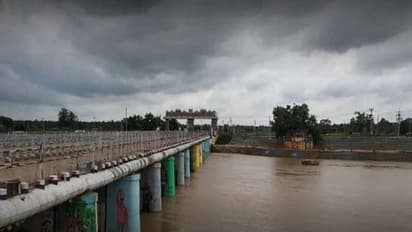 జంపన్న వాగులో గల్లంతు: ఎనిమిది మృతదేహల వెలికితీత