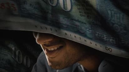 പിറന്നാൾ സർപ്രൈസ്; ദുൽഖർ ഇനി 'ലക്കി ഭാസ്കര്', സംവിധാനം വെങ്കി അറ്റ്ലൂരി