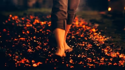 தீமிதி திருவிழா; தமிழகத்தில் மட்டும் இவ்வளவு சிறப்பு ஏன்?