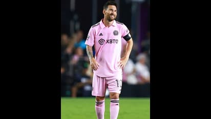 35 വാര അകലെ നിന്ന് മെസിയുടെ വണ്ടര് ഗോള്, ഫിലാഡല്ഫിയയെ തകര്ത്ത് ഇന്റര് മയാമി ഫൈനലില്-വീഡിയോ