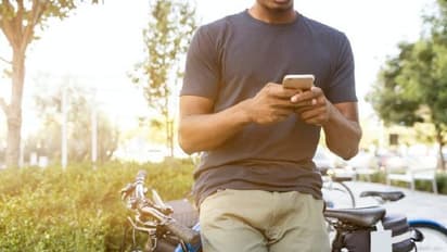 ഒന്നിനു പിന്നാലെ ഒന്ന്, ഒരേ ദിവസം യുവാവിന്റെ മൊബൈലും ബൈക്കും മോഷണം പോയി