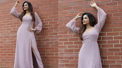 పలుచని డ్రెస్ అందాలన్నీ కనిపోయించేలా అషురెడ్డి పోజులు... ఆ గ్లామర్ సీక్రెట్ ఏంటో?