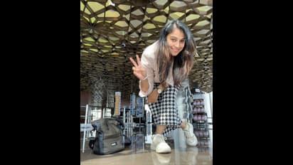 வெளிநாட்டில் வெகேஷன்... கொண்டாட்டத்தில் பாண்டியன் ஸ்டோர் பிரபலம்! வைரலாகும் போட்டோஸ்!