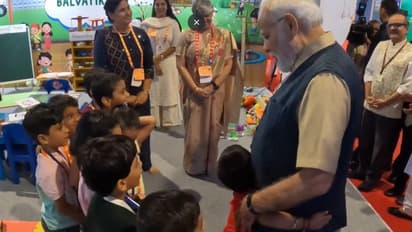 ನಮಸ್ತೆ ಮೋದಿಜೀ, ನಿಮ್ಮನ್ನು ಟಿವಿಯಲ್ಲಿ ನೋಡಿದ್ದೇನೆ; ಚಿಣ್ಣರ ಮಾತಿಗೆ ಮನಸೋತ ಪ್ರಧಾನಿ!