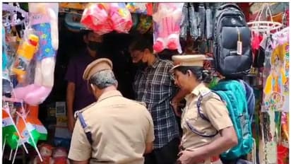 ചാല മാർക്കറ്റിൽ പ്ലാസ്റ്റിക് പിടികൂടാൻ മിന്നൽ പരിശോധന; തടയാൻ ശ്രമിച്ച് വ്യാപാരികളും നാട്ടുകാരും, സംഘർഷം