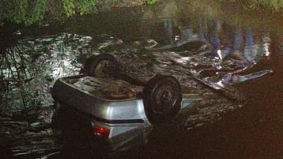 ಮಂಡ್ಯದಲ್ಲಿ ಮತ್ತೊಂದು ದುರಂತ: ವಿಸಿ ನಾಲೆಗೆ ಕಾರು ಉರುಳಿ ನಾಲ್ವರು ಸಾವು