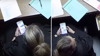 ഹൃദയമില്ലാത്ത സ്ത്രീയോ? രണ്ട് വയസുള്ള കുഞ്ഞിന്റെ കൊലപാതകക്കേസ് വിചാരണക്കിടെ ഫേസ്ബുക്ക് നോക്കുന്ന ജഡ്ജി