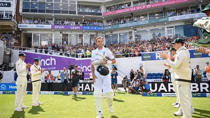 Ashes 2023: England's Stuart Broad receives guard of honour; ends career with six on last ball faced - WATCH