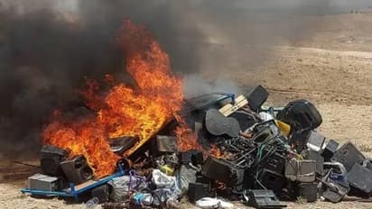 യുവാക്കളെ വഴി തെറ്റിക്കും; സംഗീതോപകരണങ്ങൾ പിടിച്ചെടുത്ത് കൂട്ടിയിട്ട് കത്തിച്ച് താലിബാൻ