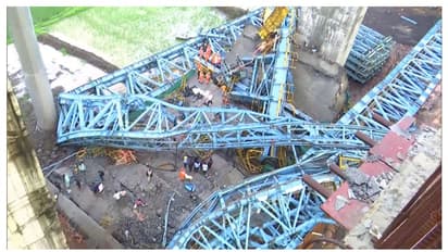 യന്ത്രം നിയന്ത്രണം വിട്ട് വീണു; 14 നിർമ്മാണ തൊഴിലാളികൾക്ക് ദാരുണാന്ത്യം; നിരവധി പേർക്ക് പരിക്ക്