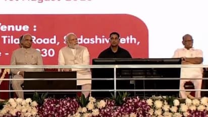   పుణెలో ప్రధాని టూర్: ఒకే వేదికపై  మోడీ, శరద్ పవార్