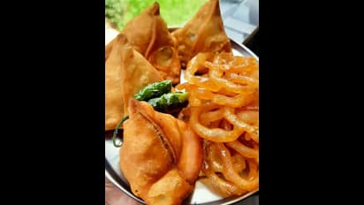 ಭಾರತೀಯರ ಫೇವರಿಟ್‌ ಕಬಾಬ್, ಸಮೋಸಾ ಫಾರಿನ್‌ನಲ್ಲಿ ತಿನ್ನಂಗಿಲ್ಲ, ಕಾರಣ ಗೊತ್ತಾದ್ರೆ ಶಾಕ್ ಆಗ್ತೀರಾ!