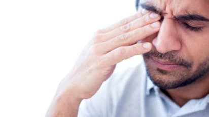 കണ്ണില്‍ എന്തെങ്കിലും പരുക്ക് പറ്റിയാല്‍ വെള്ളം കൊണ്ട് കഴുകാമോ? ചെയ്യേണ്ടത് എന്തെല്ലാം?